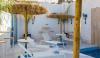 Piscina-Cascata zona Lounge-Bar con Musica e Aperitivi