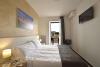 Camera-matrimonialecon-balcone-Hotel-fronte-mare-Riviera-Ligure