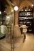 Sala per aperitivi con vini locali