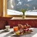 Colazione con un ricco buffet servito 