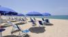 Servizi: spiaggia privata attrezzata con ombrelloni