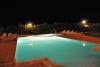 Piscina attrezzata in agriturismo anche per Eventi	