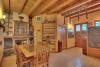 Agriturismo sul Lago di Como arredato in legno