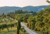 Appartamenti-Vacanza con Piscina Panoramica e Campo da Tennis