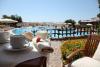 Resort in Sardegna con piscina attrezzata fronte mare