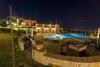 Piscina e idromassaggio relax nella campagna Umbra