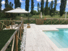 Piscina con piccolo gazebo