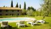 Piscina esterna del Casolare vicino al Trasimeno