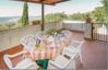 Casale-Agrituristico Magione appartamento con terrazzo arredato
