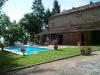 Piscina in Casale nelle Marche