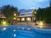 albergo3stelle-ondablu-mattinata-vicinospiaggia-gargano-piscina-spiaggiaprivata-ristorante-giochibambino