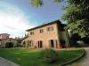 camera con cortile
