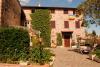casavacanza-piscina-lucca-4-8-12persone-colline-toscane-la-casa-di-pietra