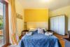 Casa-vacanze Salerno con camera-matrimoniale armadio scrivania