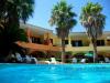 Piscina con Solarium nel Residence Appartamenti Vacanza