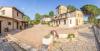 Borgo Medioevale nella Campagna Umbra