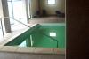 Piscina riscaldata in hotel con centro sportivo