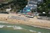 Villaggio con spiaggia privata attrezzata