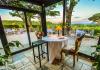 Ristorante all'aperto in Estate