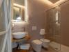 Spazioso Bagno Privato con doccia 