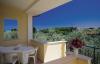 residence-sul-gargano-vicino-vieste-e-spiaggia-piscina-animazione-villaggio-baia-molinella