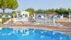 Piscina all'interno del resort 