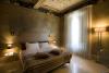 Camera Deluxe 3 con soffitto affrescato	