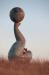 Equanimity scultura con coppia di fidanzati