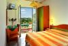 Hotel con Camera Doppia con Balcone 