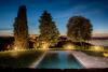 vista dalla piscina della villa granaio
