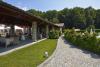 Hotel 4 stelle con enorme giardino