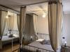 Camera n.4 con letto Baldacchino
