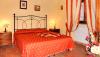 Camere Appartamenti Vacanza a Gubbio Piscina e Fattoria