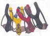 Fionde in legno con decorazione in ferro