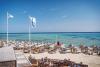 Servizio spiaggia incluso con ombrelloni e lettini
