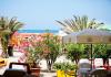 Hotel con spiaggia privata nel lungomare marchigiano