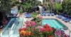 Piscina idromassaggio e percorso Kneipp