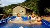Appartamenti con piscina idromassaggio a Frignano