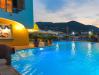 Piscina e Solarium soggiorno in famiglia