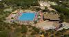 Area giochi e piscina