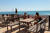 Bar spiaggia fronte mare 