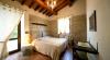 Camere con pavimenti in cotto e bagno interno