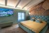 Suite Sara: Letto King Size e TV Smart-70"