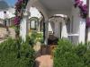 Resort con cortile ben curato ad Orosei