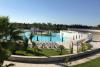 Villaggio grande dimensioni: Famiglie e amici
