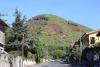 Villaggio a Nicolosi con vista colline