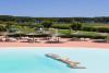 Villaggio con piscina in Sardegna