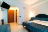 Camere per coppie famiglie villaggio Scalea piscina