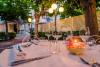 Ristorante all'aperto in struttura 