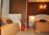 Suite con divano letto e terrazzo